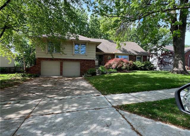 Property at 5009 NW 83rd Ter, Kansas City, MO 64151, 3 beds, 2 baths