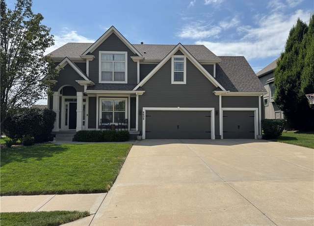 Property at 8609 NE 100th St, Kansas City, MO 64157, 4 beds, 4 baths