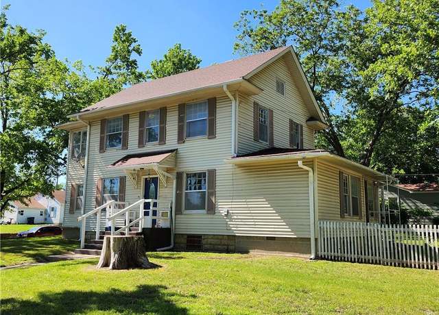 Property at 528 S 2nd St, Independence, KS 67301, 4 beds, 3 baths