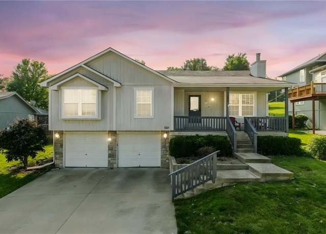 Property at 604 NW Scenic Dr, Grain Valley, MO 64029, 3 beds, 3 baths