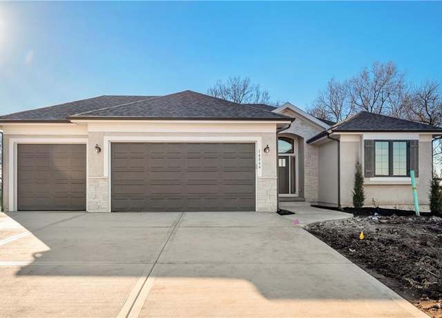 Property at 25297 W 149th Ter, Olathe, KS 66061, 4 beds, 3.5 baths