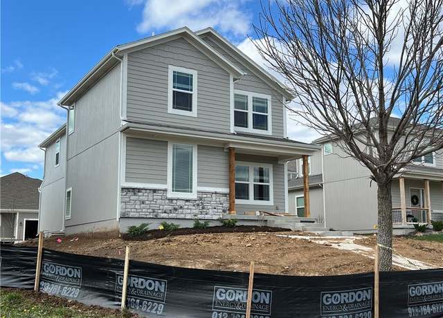 Property at 16827 W 164th Ter, Olathe, KS 66062, 4 beds, 2.5 baths