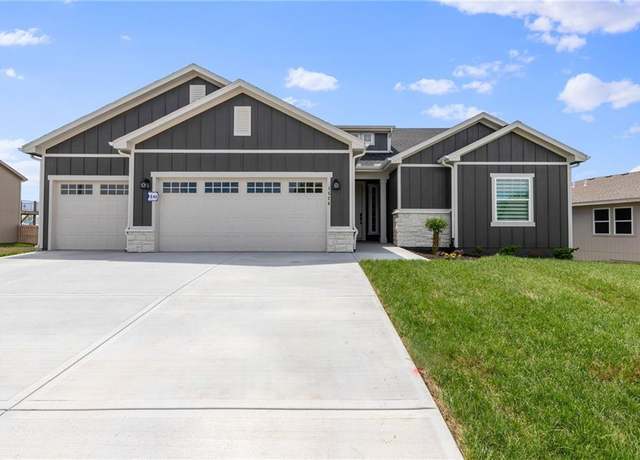 Property at 1526 N 162nd Cir, Basehor, KS 66007, 4 beds, 3.5 baths