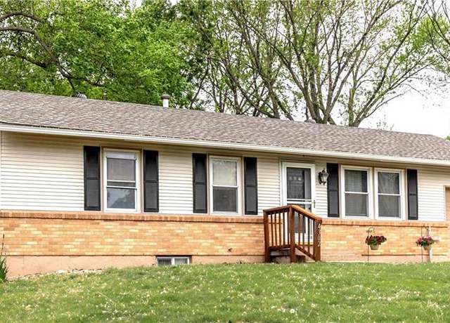 Property at 4302 N Quincy Ave, Kansas City, MO 64117, 3 beds, 2 baths