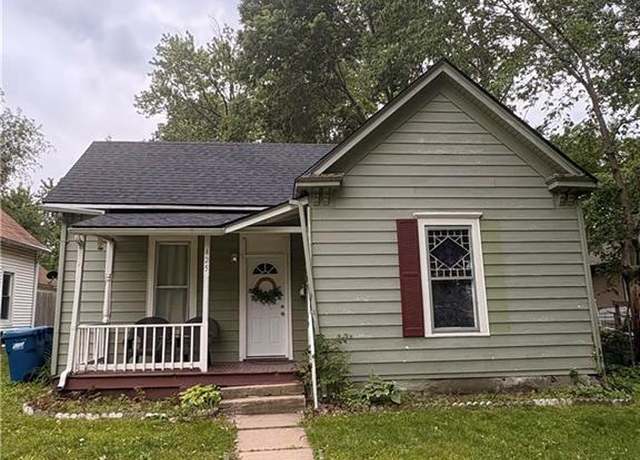 Property at 425 Ford Ave, Liberty, MO 64068, 3 beds, 1 bath