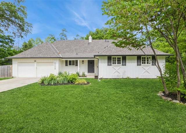 Property at 5008 W 79th St, Prairie Village, KS 66208, 4 beds, 4 baths