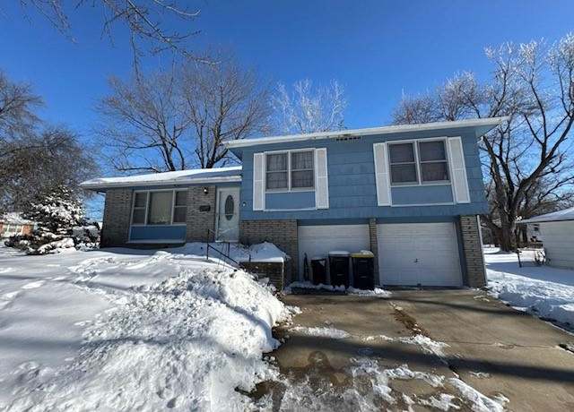 Property at 9211 Manchester Ave, Kansas City, MO 64138, 3 beds, 1.5 baths