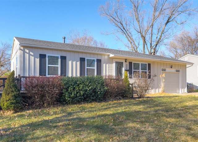 Property at 9414 Lewis Ave, Kansas City, MO 64138, 3 beds, 1 bath