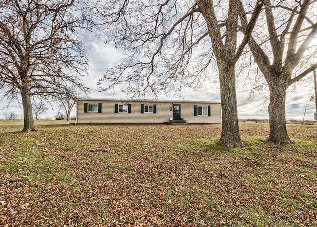 Property at 5958 Union Rd, Mc Louth, KS 66054, 3 beds, 2 baths