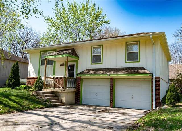 Property at 208 NW Valley Dr, Grain Valley, MO 64029, 3 beds, 2 baths