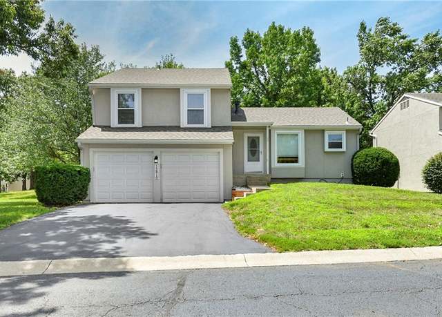 Property at 12810 W 108th St, Overland Park, KS 66210, 3 beds, 2.5 baths