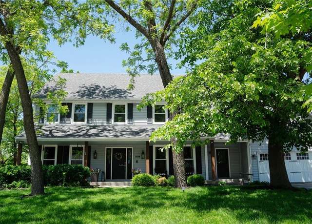 Property at 1129 Camelot Hill St, Liberty, MO 64068, 4 beds, 4 baths