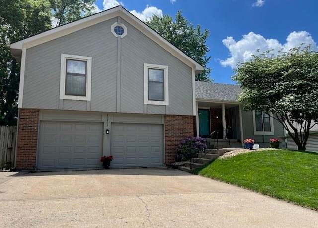 Property at 12703 W 66th Ter, Shawnee, KS 66216, 4 beds, 3 baths