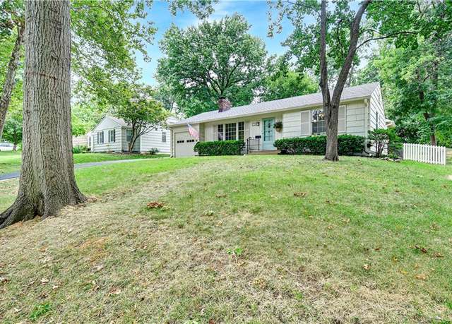Property at 7328 Canterbury St, Prairie Village, KS 66208, 3 beds, 2 baths