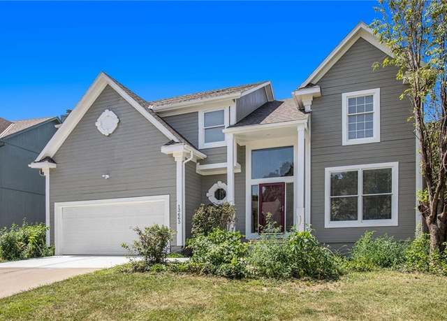 Property at 13663 129th Pl, Olathe, KS 66062, 4 beds, 2.5 baths