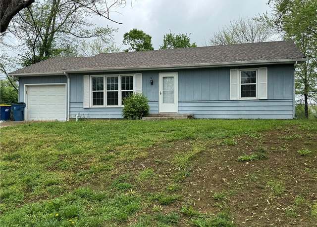 Property at 616 Prospect St, Excelsior Springs, MO 64024, 3 beds, 2 baths