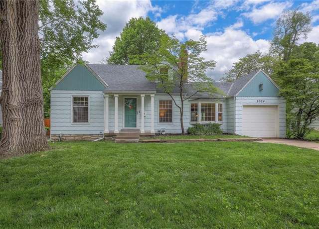 Property at 8024 Pennsylvania Ave, Kansas City, MO 64114, 3 beds, 2 baths