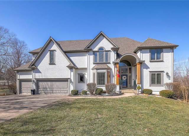 Property at 12704 Ash St, Leawood, KS 66209, 5 beds, 4.5 baths
