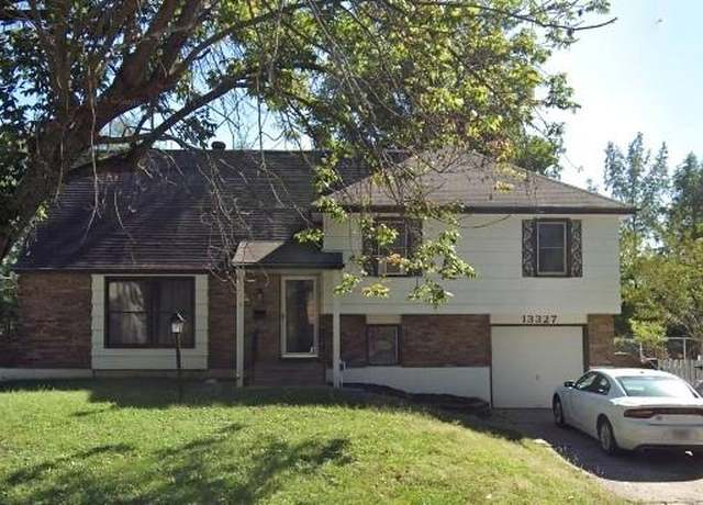 Property at 13327 Donnelly Ave, Grandview, MO 64030, 4 beds, 2.5 baths