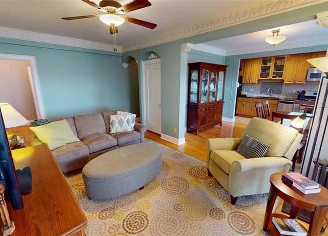 Property at 309 Emanuel Cleaver II Blvd #504, Kansas City, MO 64112, 3 beds, 2 baths