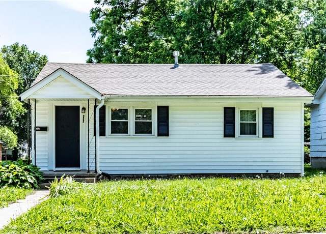 Property at 806 E Green St, Clinton, MO 64735, 2 beds, 1 bath