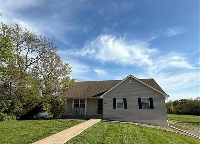 Property at 5964 SE Hilltop Rd, Holt, MO 64048, 3 beds, 2 baths