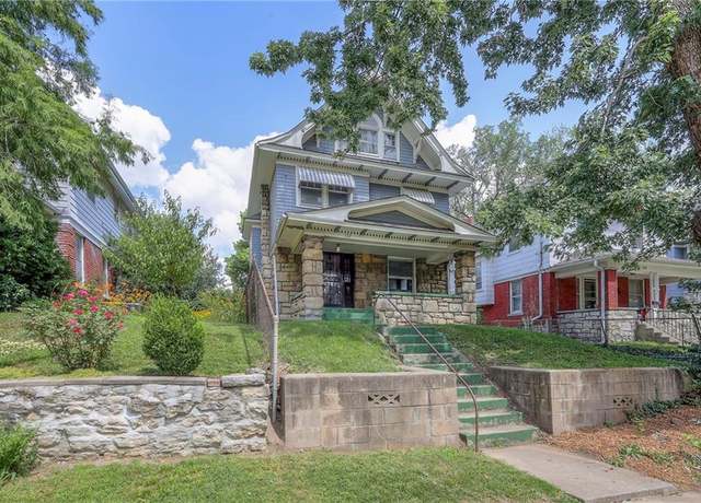 Property at 129 S Cypress Ave, Kansas City, MO 64123, 3 beds, 1 bath