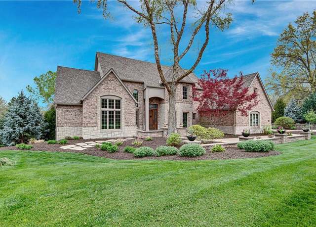 Property at 4319 N Mulberry Dr, Kansas City, MO 64116, 4 beds, 5.5 baths