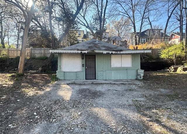 Property at 5014 Paseo Blvd, Kansas City, MO 64110, 1 bed, 1 bath