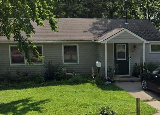 Property at 5933 Knox Ave, Merriam, KS 66203, 3 beds, 2 baths