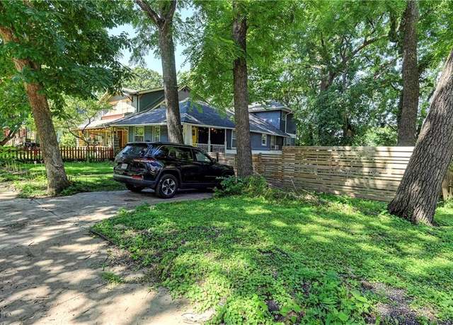 Property at 4030 Charlotte St, Kansas City, MO 64111, 3 beds, 2 baths