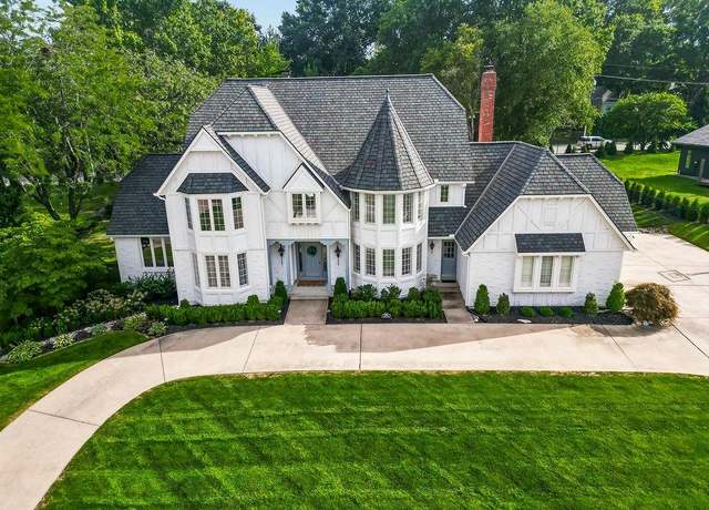 Property at 12635 Juniper Cir, Leawood, KS 66209, 4 beds, 3.5 baths