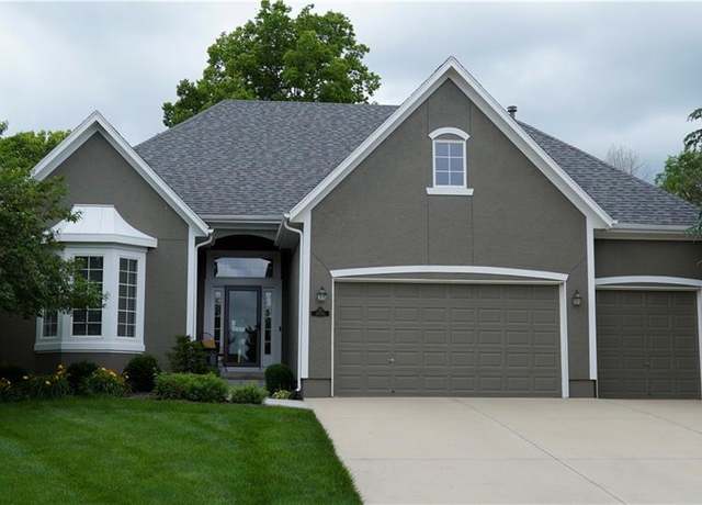 Property at 14780 S Glen Eyrie St, Olathe, KS 66061, 4 beds, 3 baths
