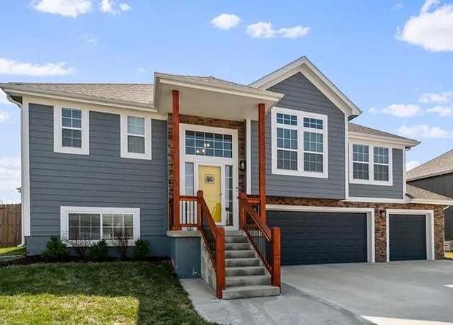 Property at 11215 Kimball Ave, Kansas City, KS 66109, 4 beds, 3 baths