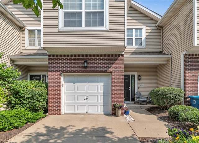 Property at 8808 Timber Creek Ln, Pleasant Valley, MO 64068, 3 beds, 2.5 baths