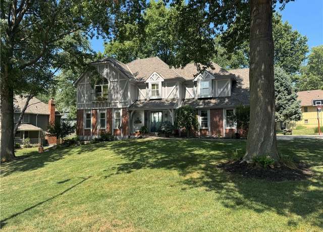 Property at 9607 N Virginia Ave, Kansas City, MO 64155, 4 beds, 2.5 baths