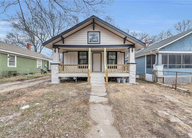 Property at 4135 Park Ave, Kansas City, MO 64130, 3 beds, 1 bath