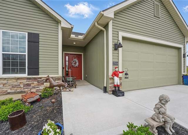 Property at 27008 E Olive Dr, Lake Lotawana, MO 64086, 3 beds, 2 baths