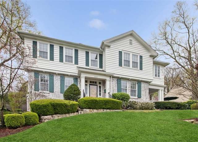 Property at 5515 High Dr, Mission Hills, KS 66208, 4 beds, 2.5 baths