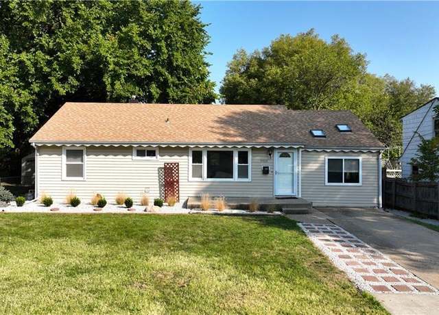 Property at 10016 W 60th St, Merriam, KS 66203, 3 beds, 2 baths