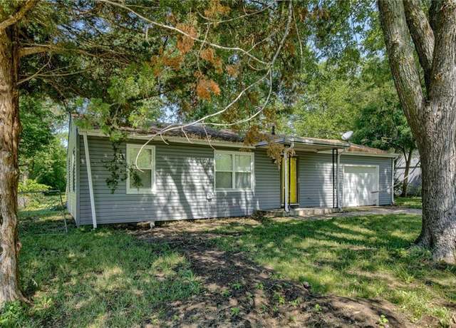 Property at 18802 S Lakeside Ln, Belton, MO 64012, 2 beds, 1 bath