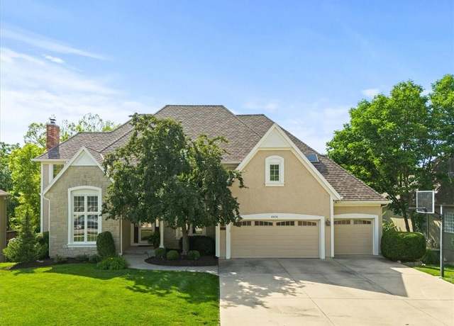 Property at 8436 Widmer Rd, Lenexa, KS 66215, 4 beds, 3.5 baths