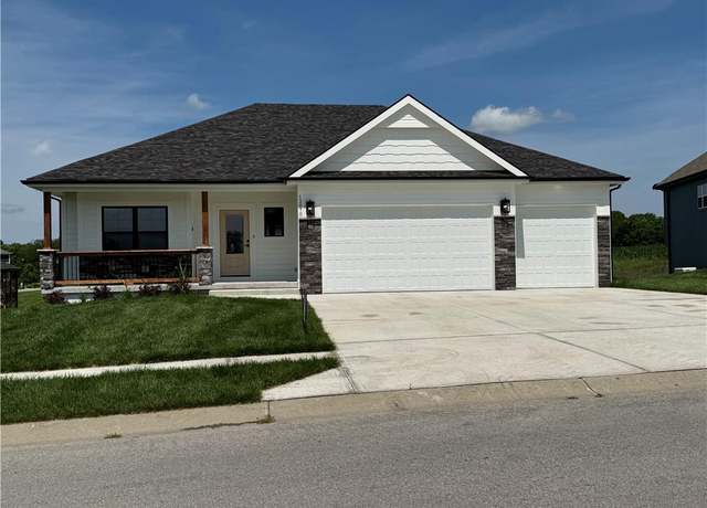 Property at 12870 N Champanel Way, Platte City, MO 64079, 5 beds, 3.5 baths