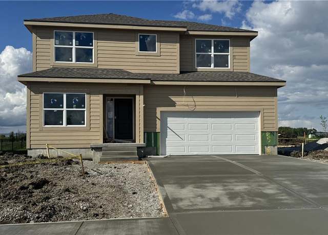 Property at 25100 W 177th Ter, Gardner, KS 66030, 3 beds, 2.5 baths