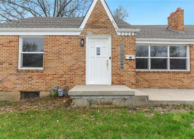 Property at 3224 E Barker Cir, Kansas City, KS 66104, 3 beds, 1.5 baths