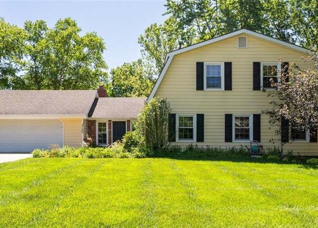Property at 2708 Lawrence Ave, Lawrence, KS 66047, 3 beds, 2.5 baths