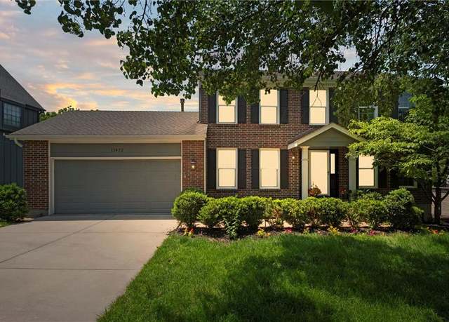 Property at 11422 S Millview Rd, Olathe, KS 66061, 4 beds, 3 baths