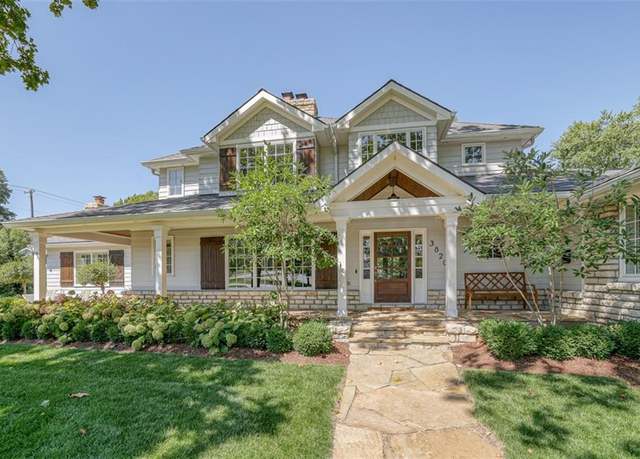 Property at 3820 W 66th St, Mission Hills, KS 66208, 4 beds, 5 baths