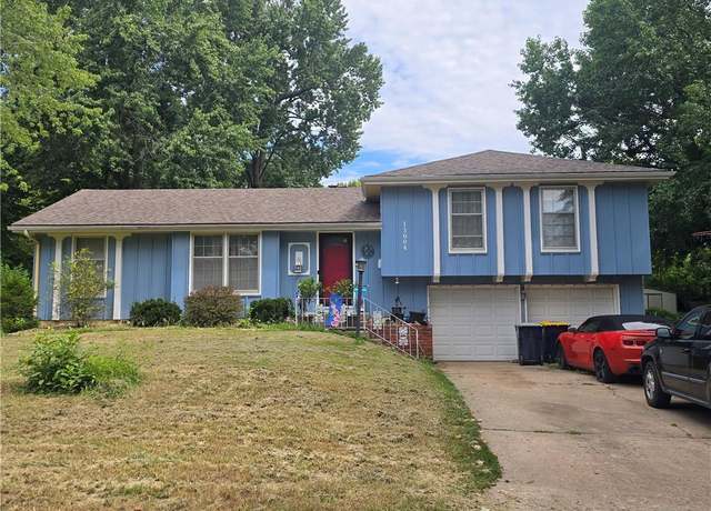 Property at 13004 E 53rd Ter, Kansas City, MO 64133, 3 beds, 2 baths