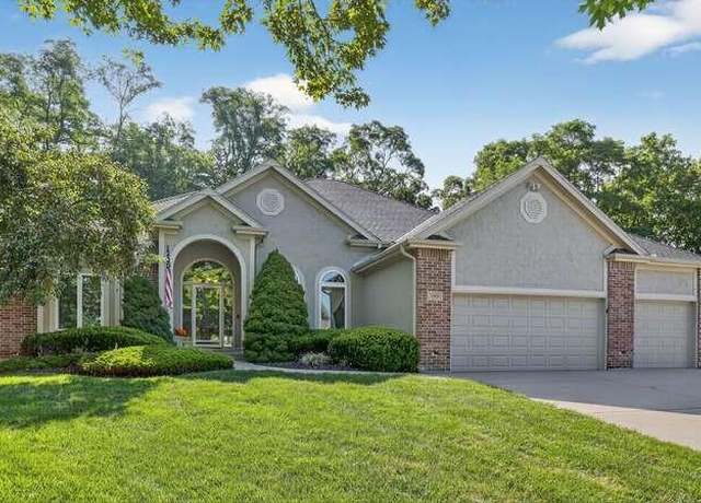 Property at 5609 NW 82nd St, Kansas City, MO 64151, 3 beds, 2.5 baths